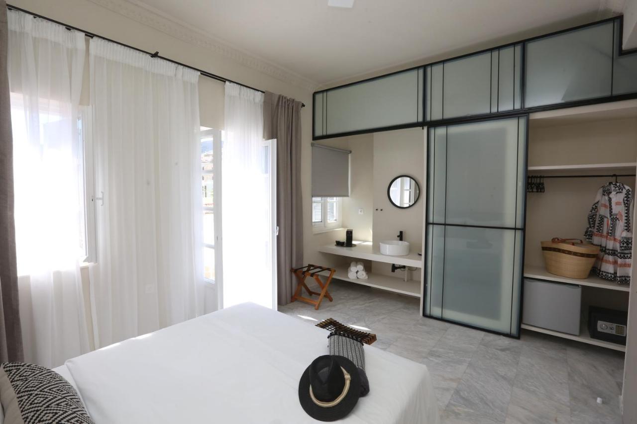 Oiko Mini Suites Ermoupoli Ngoại thất bức ảnh